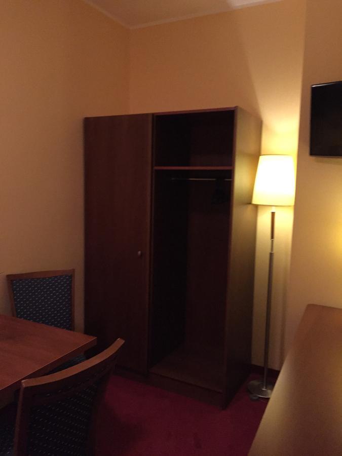 Virgo B&B Biznes Rumia Luaran gambar