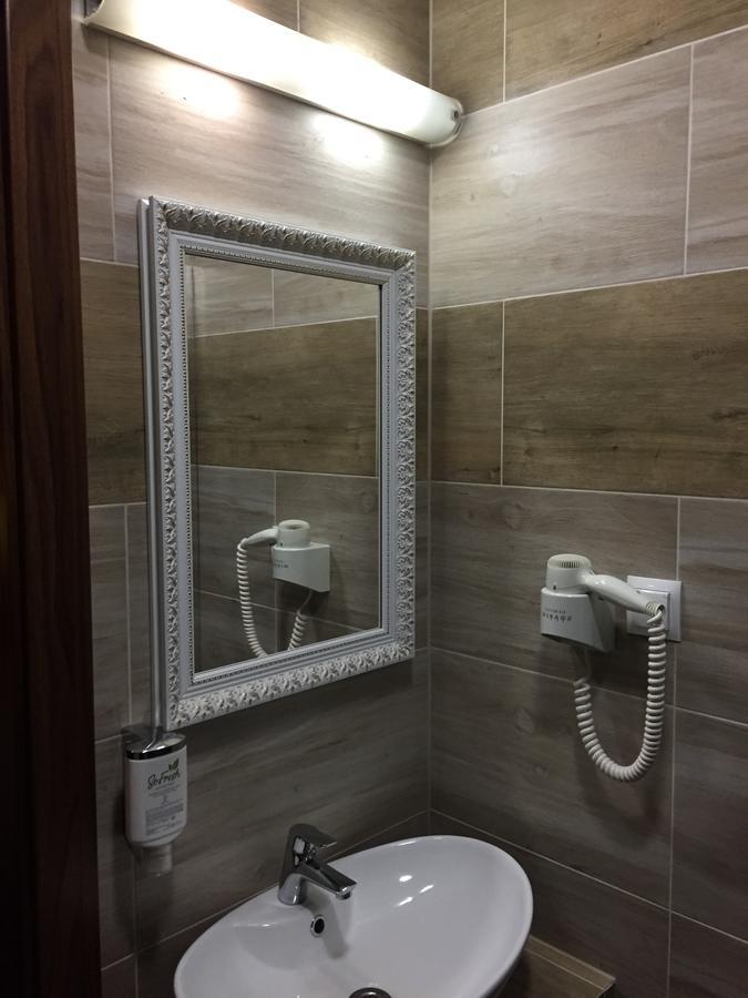 Virgo B&B Biznes Rumia Luaran gambar