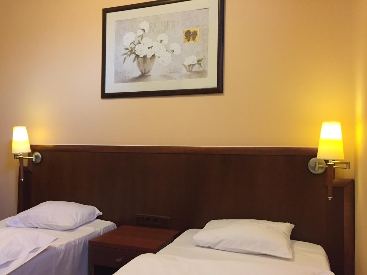Virgo B&B Biznes Rumia Luaran gambar